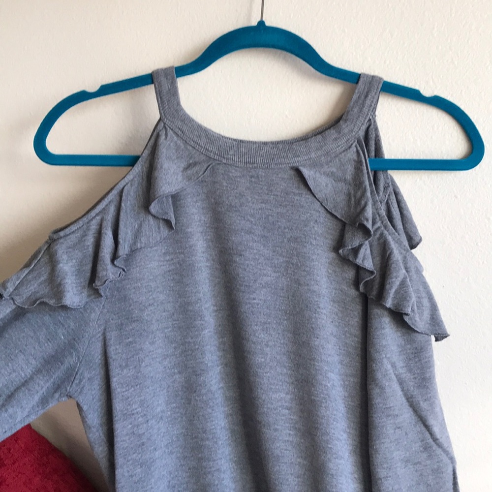 ⭐️⭐️Cold Shoulder Knit Top Express One Eleven Size XS - Picture 16 of 16